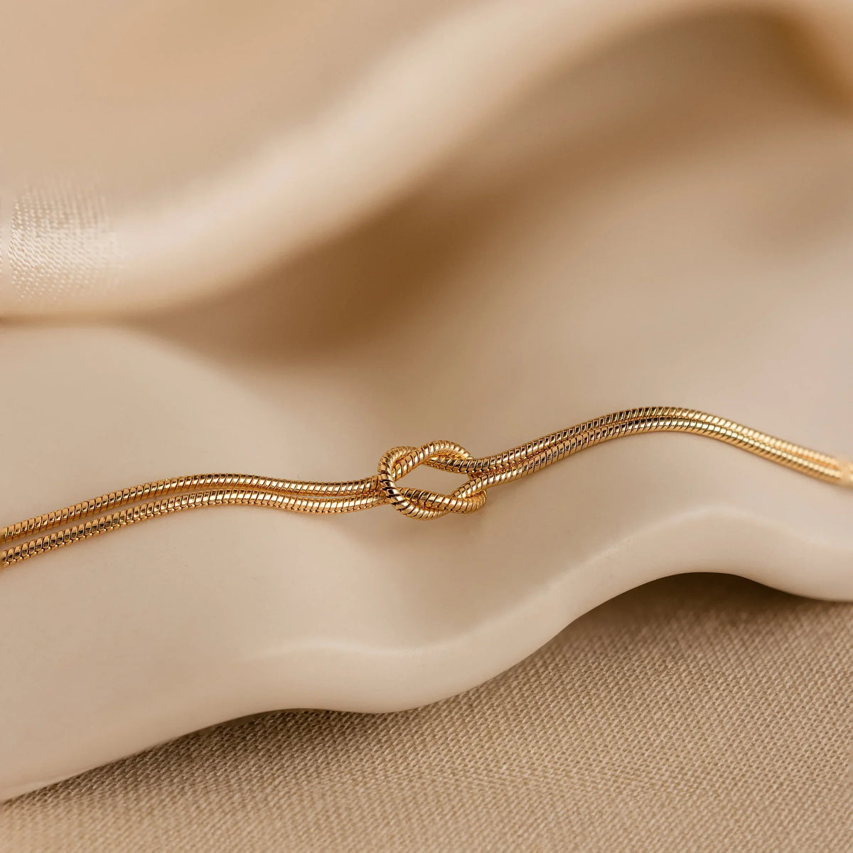 Forever Knot Armband – Ein kleines Zeichen für eine Liebe, die bleibt ♡
