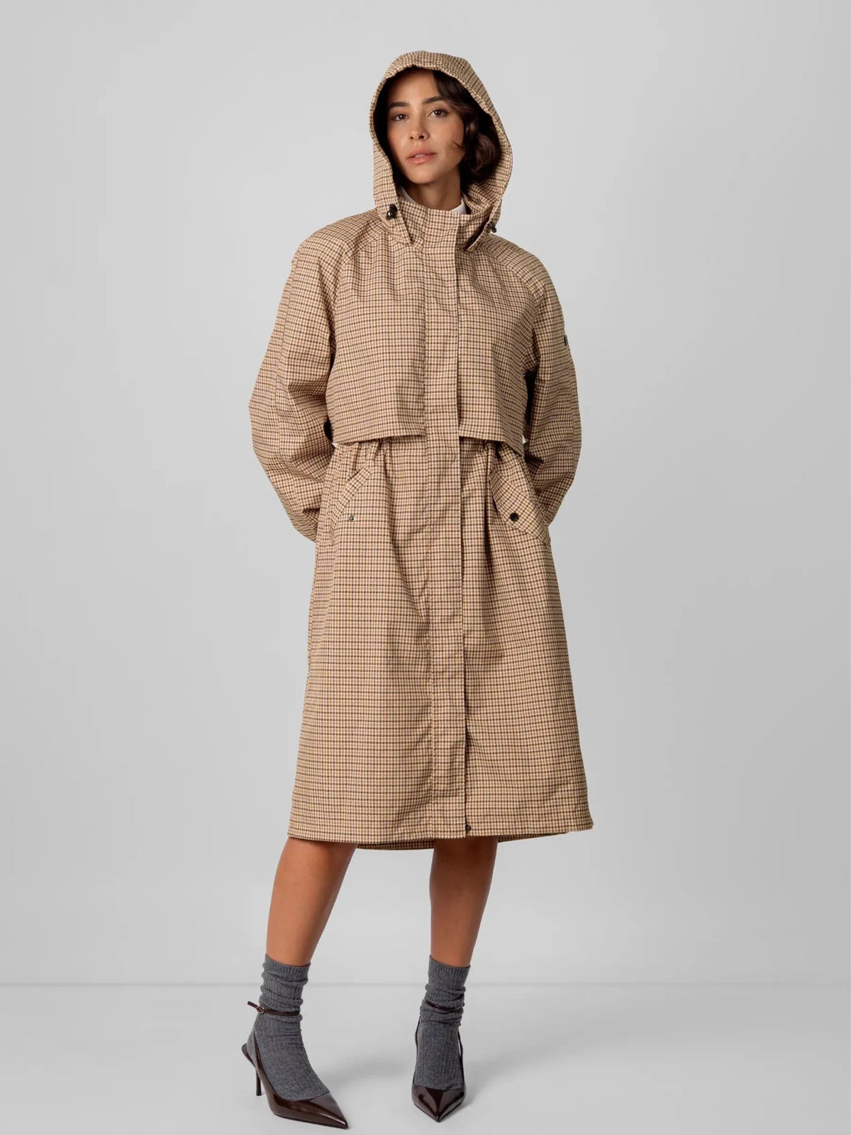 STM-TEX™ Beige Houndstooth Elevated Long Breathable Raincoat